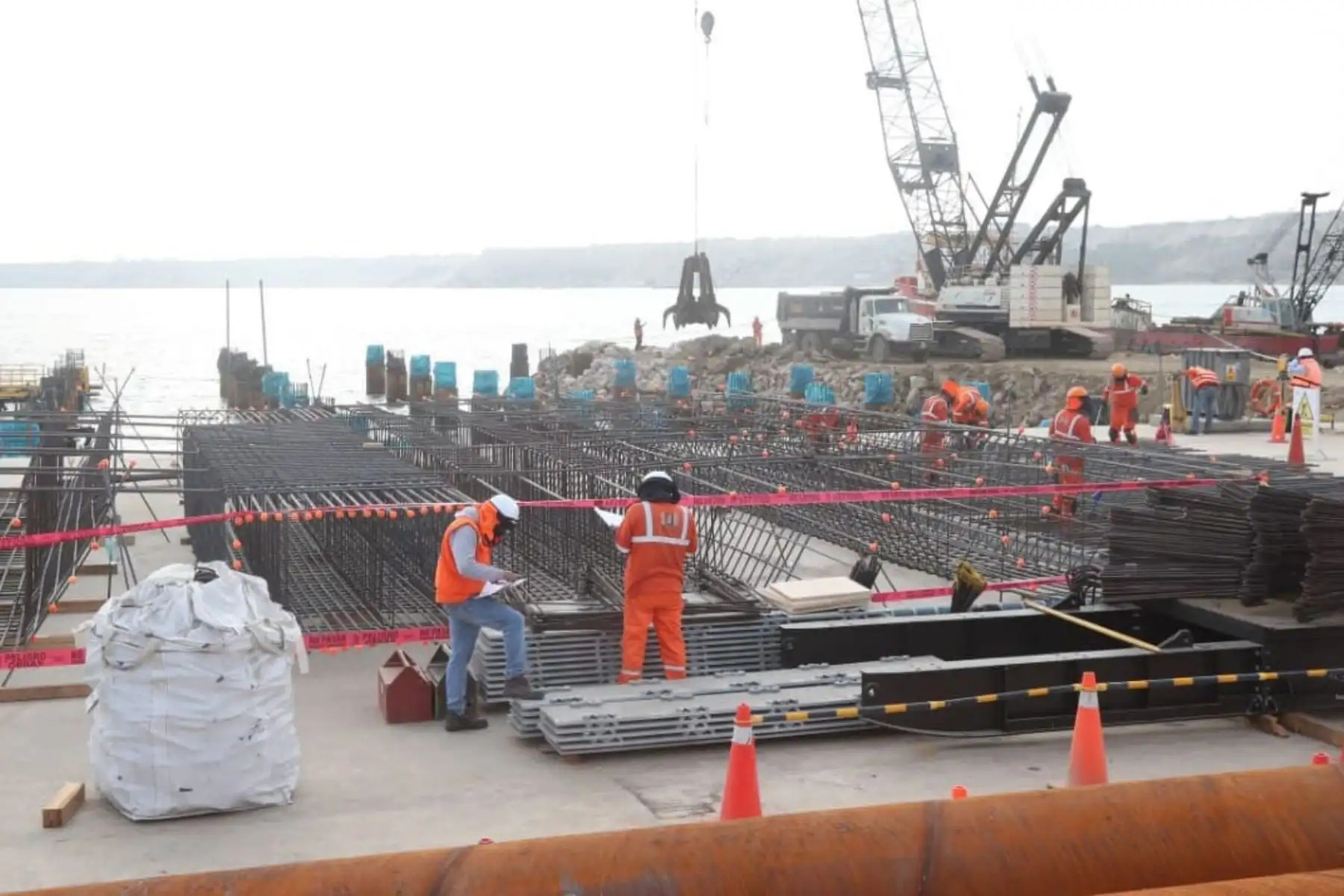 La obra a cargo del concesionario Terminales Portuarios Euroandinos Paita S.A., continúa en marcha y registra un avance de 28.50% al mes de mayo.
Foto: MTC