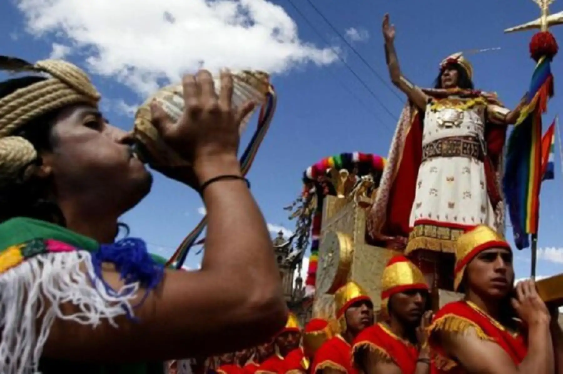 Debido a la pandemia del covid-19, la tradicional celebración del Inti Raymi se realizará con un menor número de participantes en escena, pero manteniendo el mismo espíritu y los guiones de las ceremonias que se desarrollaban hasta el 2019. Foto: Ministerio de Cultura.
