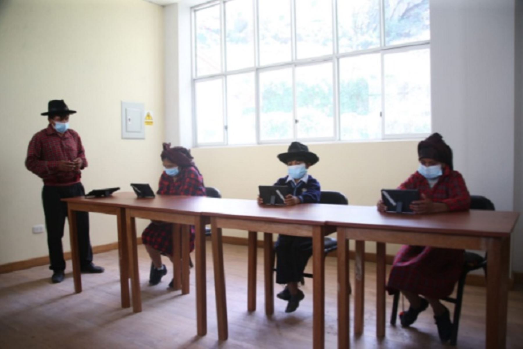 Ya son más de 56,000 escolares los que asisten a clases semipresenciales en zonas rurales, informó el Ministerio de Educación. ANDINA/Difusión