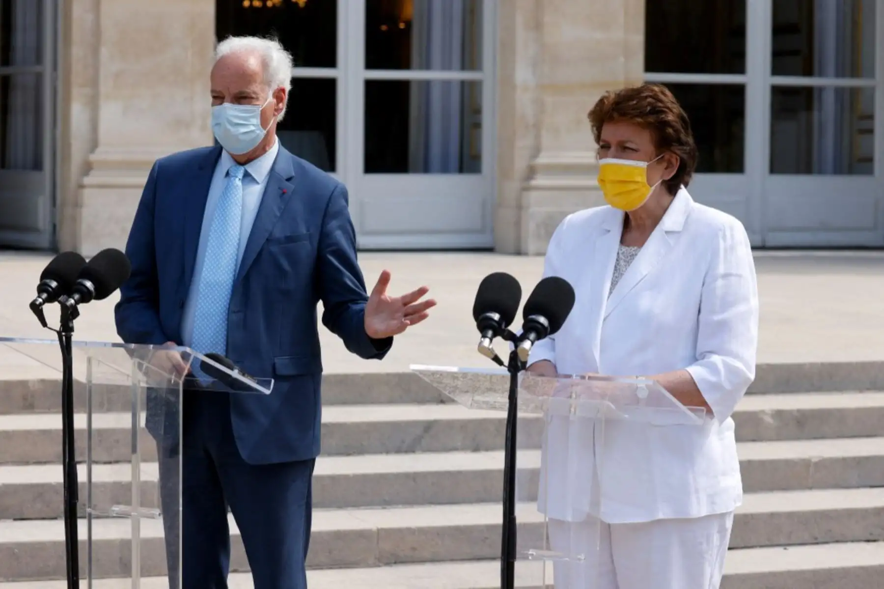 Esta medida coincide con la celebración este lunes del 40 aniversario del Día de la Música en Francia, para el que está previsto un concierto en el patio principal del Elíseo con los músicos franceses Jean-Michel Jarre y Marc Cerrone. Foto: AFP