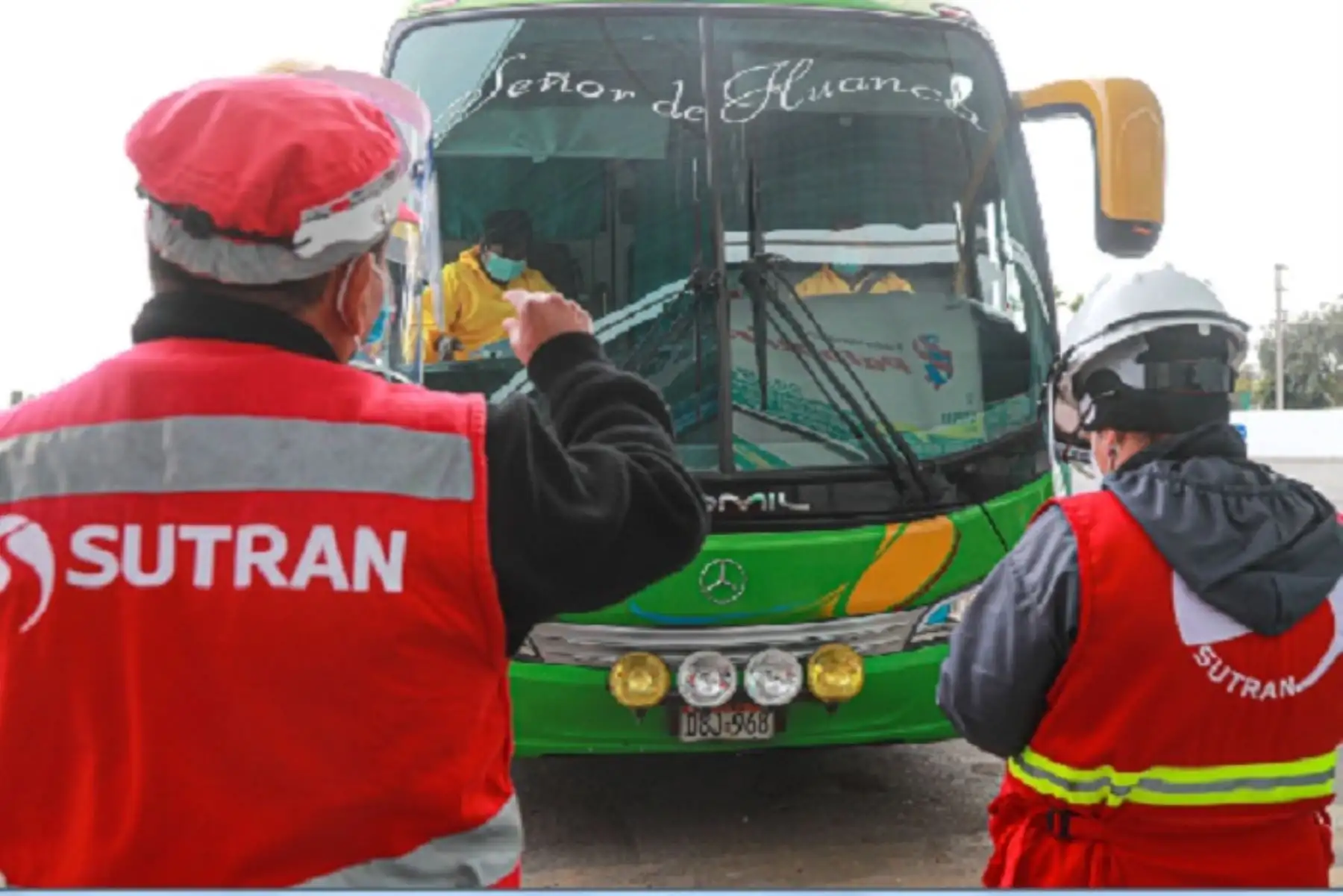 Un vehículo intervenido vulnerando el estado de emergencia será sancionado con una multa de S/ 4400; mientras que el conductor será amonestado con una multa de S/ 6600 (infracción M41).