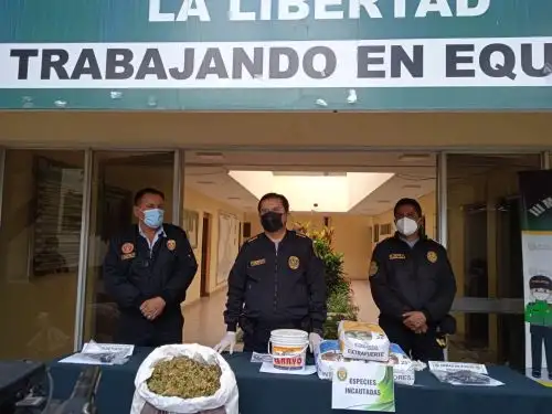 Policía Nacional decomisa 325 kilos de marihuana hallado en una vivienda ubicada en el distrito de Chugay, provincia de Sánchez Carrión, en La Libertad.