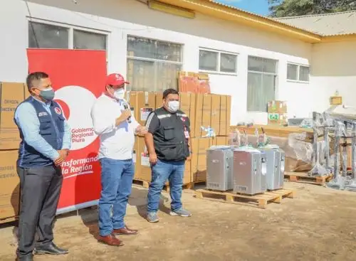 Piura recibe 380 concentradores de oxígeno para fortalecer lucha contra la covid-19. Los equipos fueron entregados por el Ministerio de Salud.