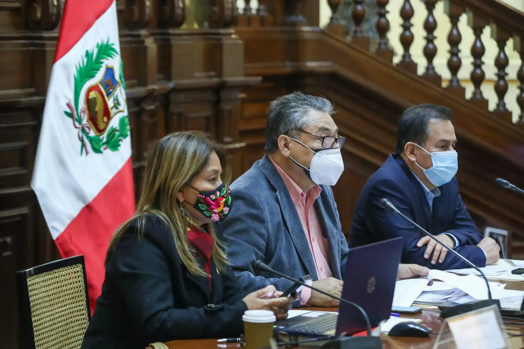 Comisión Especial de selección de candidatos aptos para la elección de magistrados de Tribunal Constitucional. Congresistas Tania Rodas, Rolando Ruiz y José Vega. Foto: Congreso