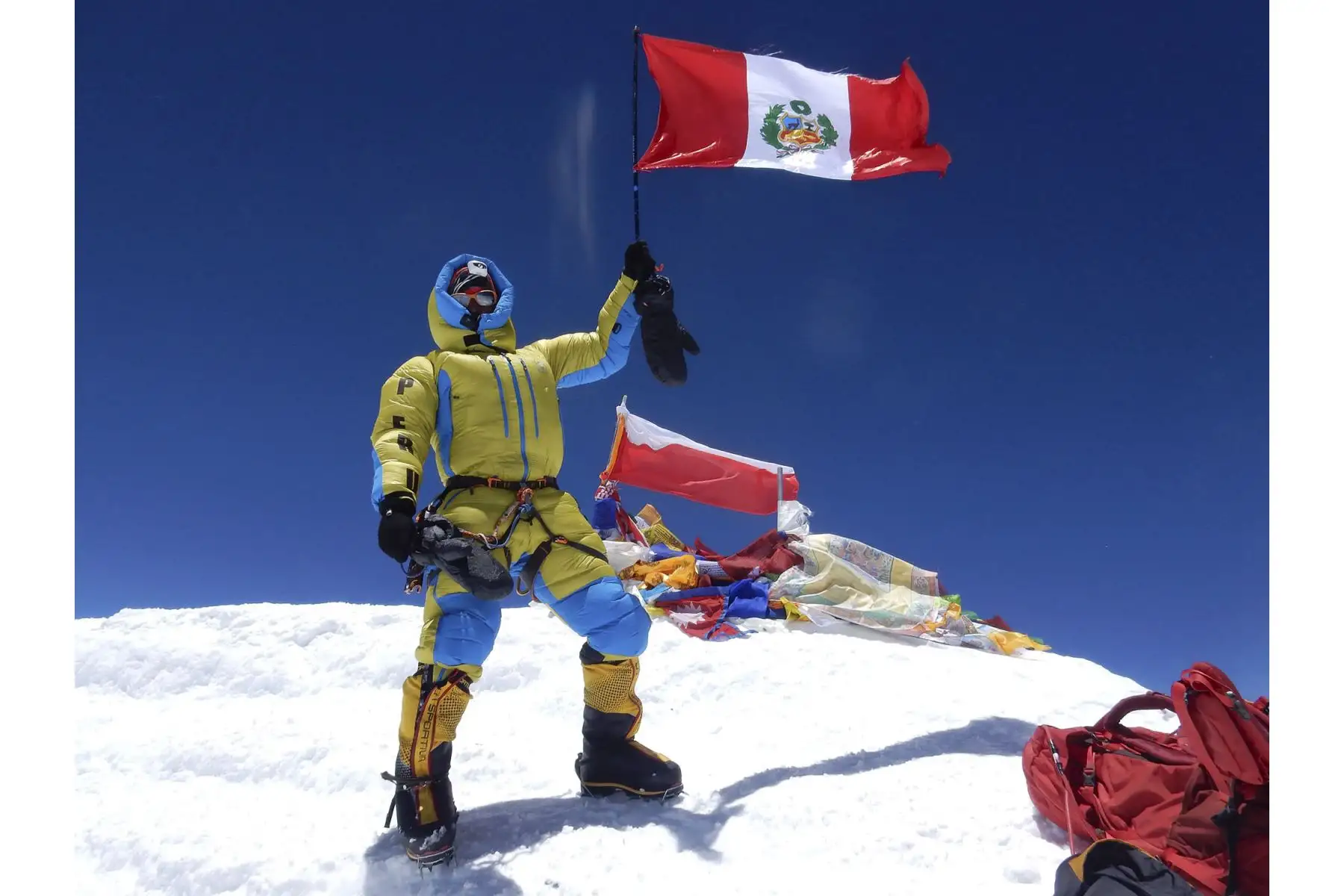 La Bandera Nacional, de 200 metros de longitud y unos 300 kilogramos, se podrá apreciar desde todo el Callejón de Huaylas. Foto: ANDINA/Difusión