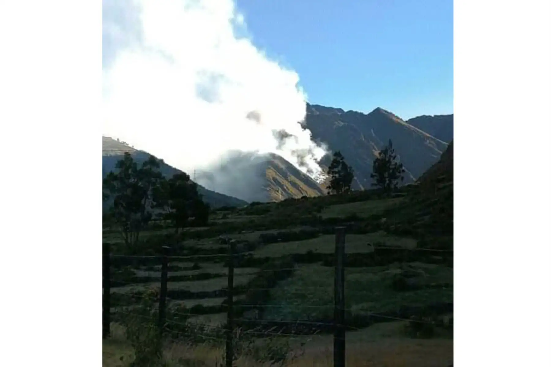 El fuego se inició a las 09:00 horas de hoy por motivos que hasta el momento son desconocidos, señaló el COER Áncash. Foto: ANDINA/Difusión