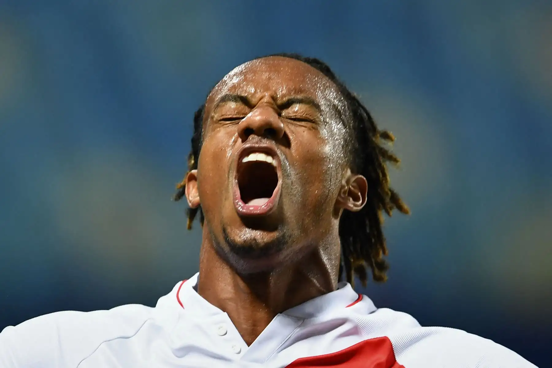 El peruano Andre Carrillo celebra tras anotar contra Ecuador durante el partido de la fase de grupos del torneo de fútbol Conmebol Copa América 2021 en el Estadio Olímpico de Goiania, Brasil.
Foto: AFP