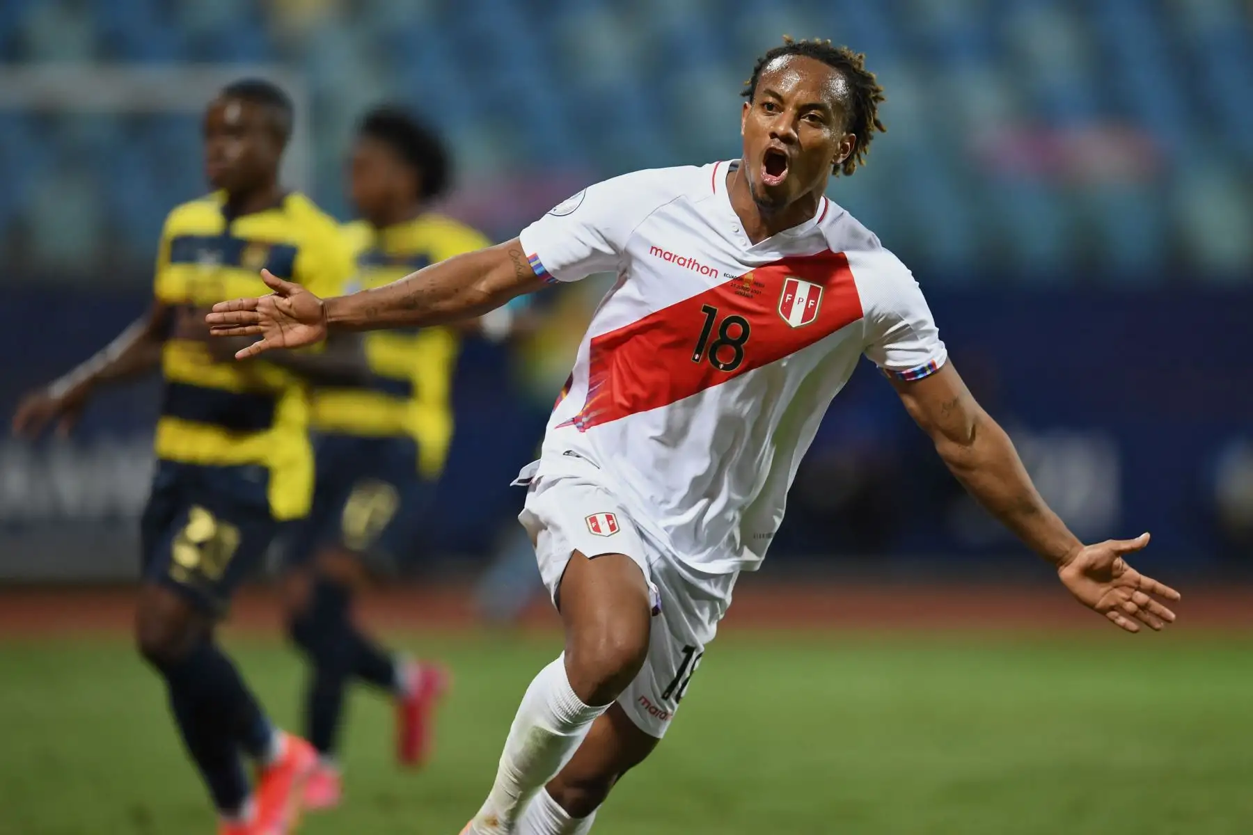 El peruano Andre Carrillo celebra tras anotar contra Ecuador durante el partido de la fase de grupos del torneo de fútbol Conmebol Copa América 2021 en el Estadio Olímpico de Goiania, Brasil.
Foto: AFP