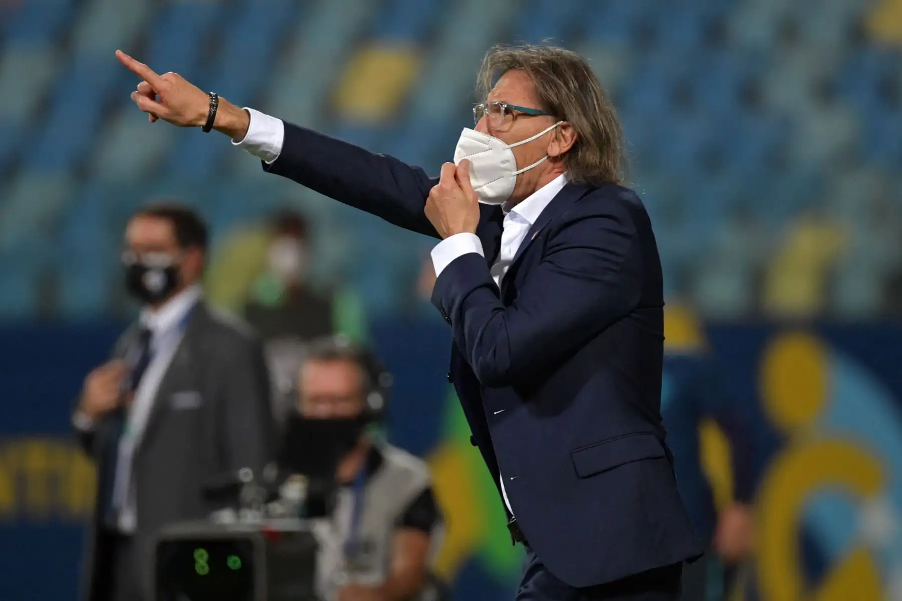 El técnico peruano, el argentino Ricardo Gareca, hace gestos durante el partido de la fase de grupos del torneo de fútbol Copa América 2021 contra Ecuador en el Estadio Olímpico de Goiania, Brasil. 
Foto: AFP
