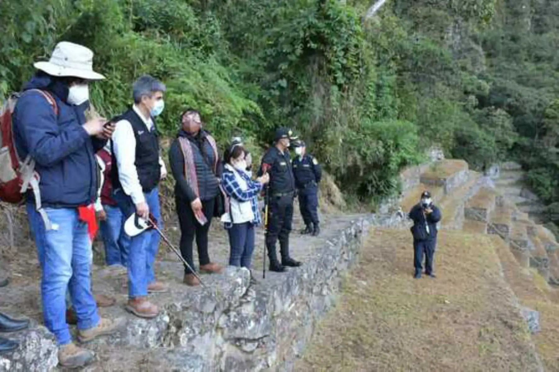 Para la recuperación de los andenes y camino prehispánico se contrató principalmente mano de obra local. Foto: ANDINA/Mincul