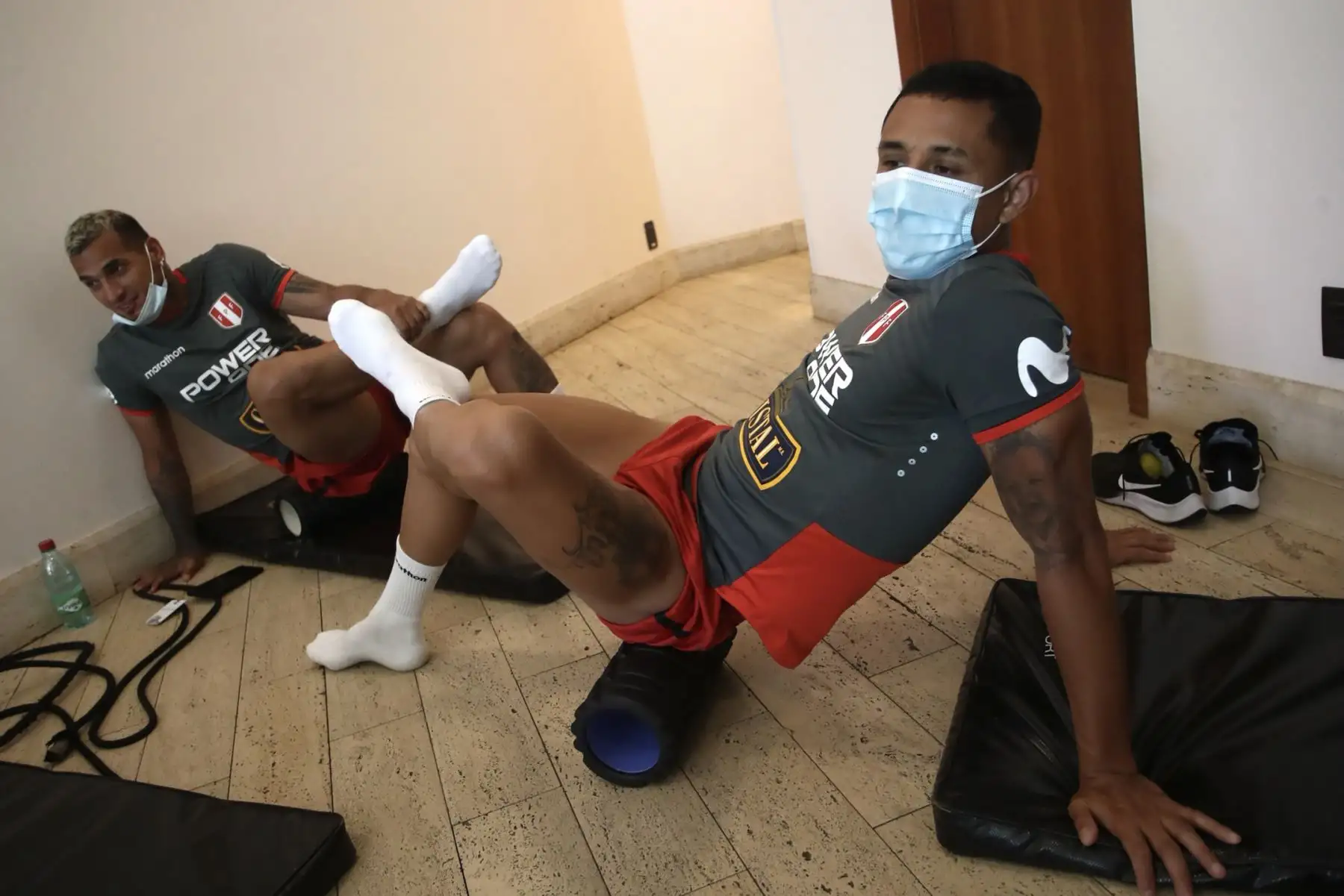 Selección Peruana volvió a los entrenamiento y trabajó por última vez en Goiania, previo al viaje a Brasilia donde enfrentará el próximo domingo a Venezuela 

Foto: ANDINA/FPF
