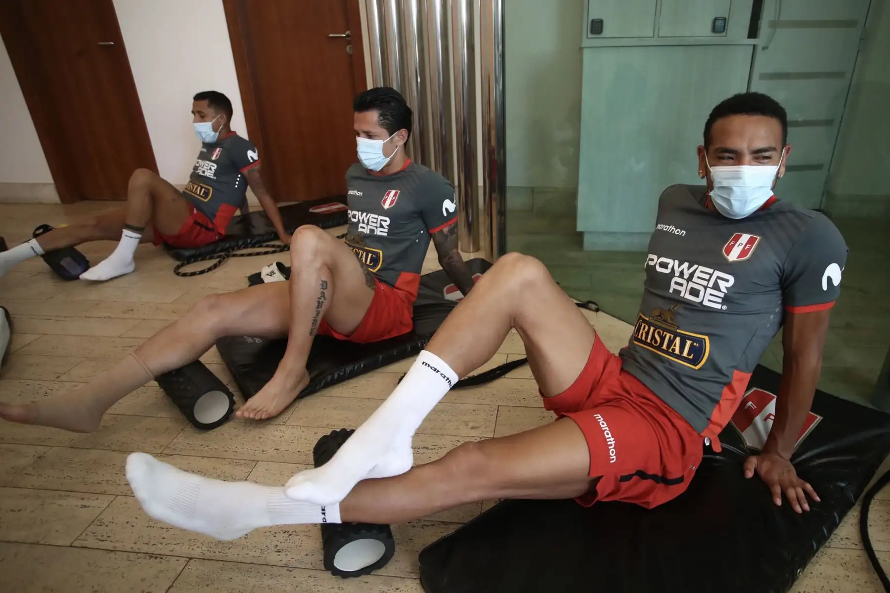 Selección Peruana volvió a los entrenamiento y trabajó por última vez en Goiania, previo al viaje a Brasilia donde enfrentará el próximo domingo a Venezuela 

Foto: ANDINA/FPF