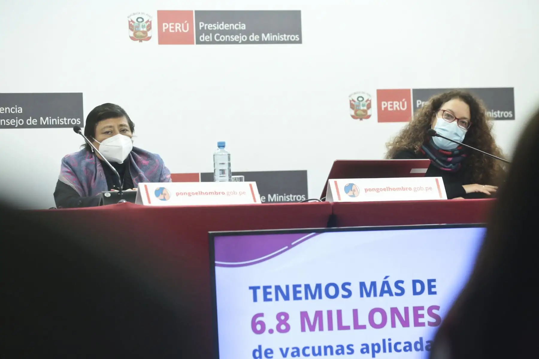 La ministra de Desarrollo e Inclusión Social (MIDIS), Silvana Vargas, junto a la titular de la Mujer y Poblaciones Vulnerables, Silvia Loli, brindan conferencia de prensa sobre el balance de su gestión. Foto: ANDINA/PCM