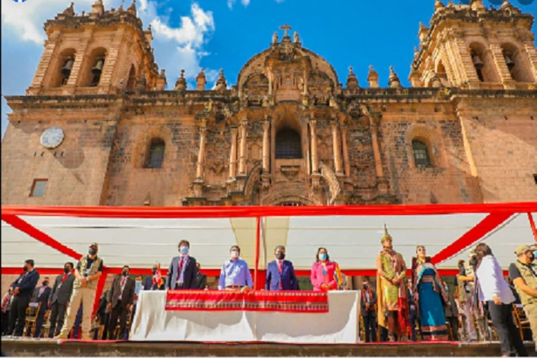 El presidente de la ANGR, Carlos Rúa Carbajal, clausuró la IV Cumbre de la Descentralización, que se celebró en el Cusco.