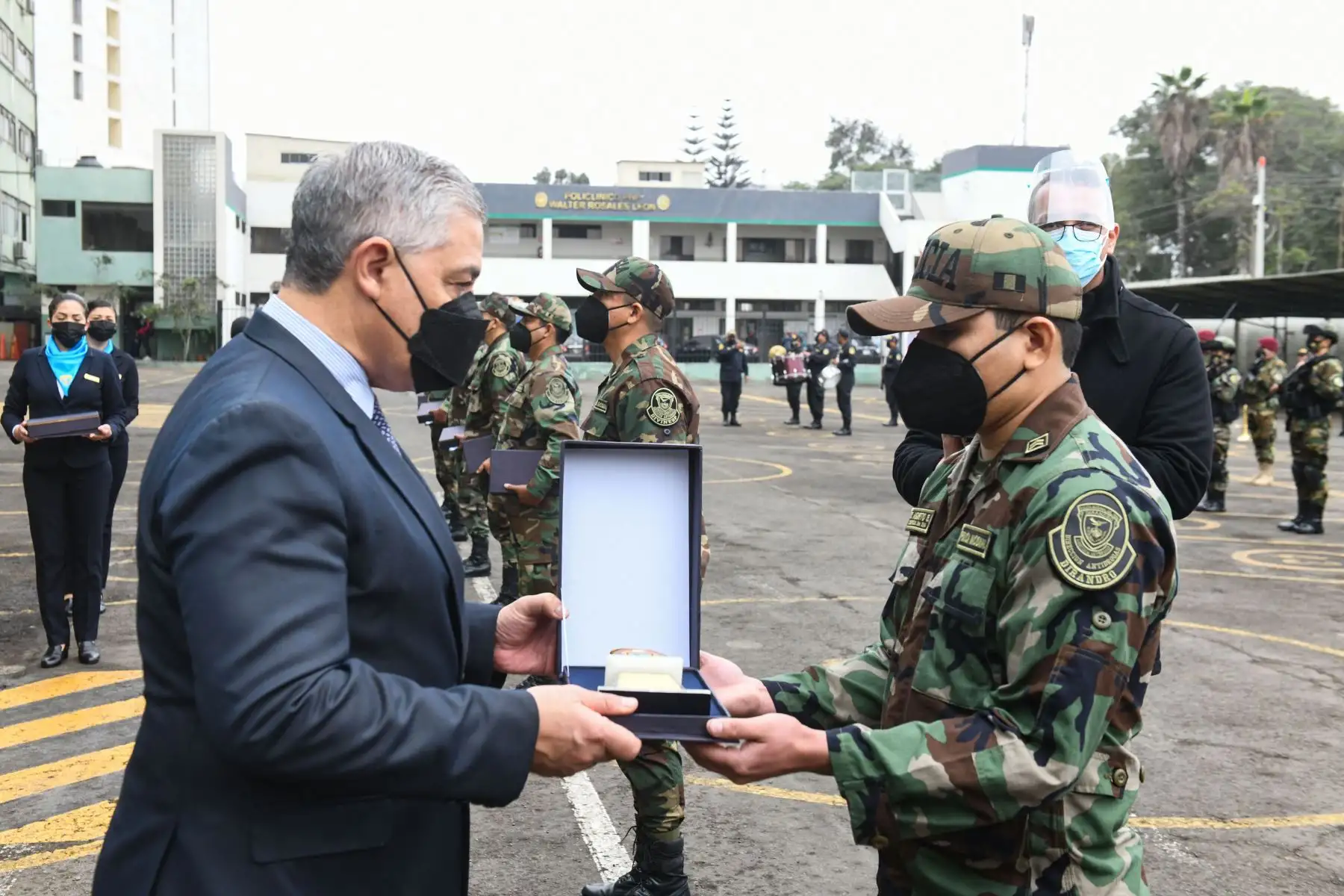 Ministro del Interior José Elice participó en la ceremonia por el XXX aniversario de la Dirandro, resaltando el  trabajo policial en la lucha antidrogas.
Foto: Ministerio del Interior