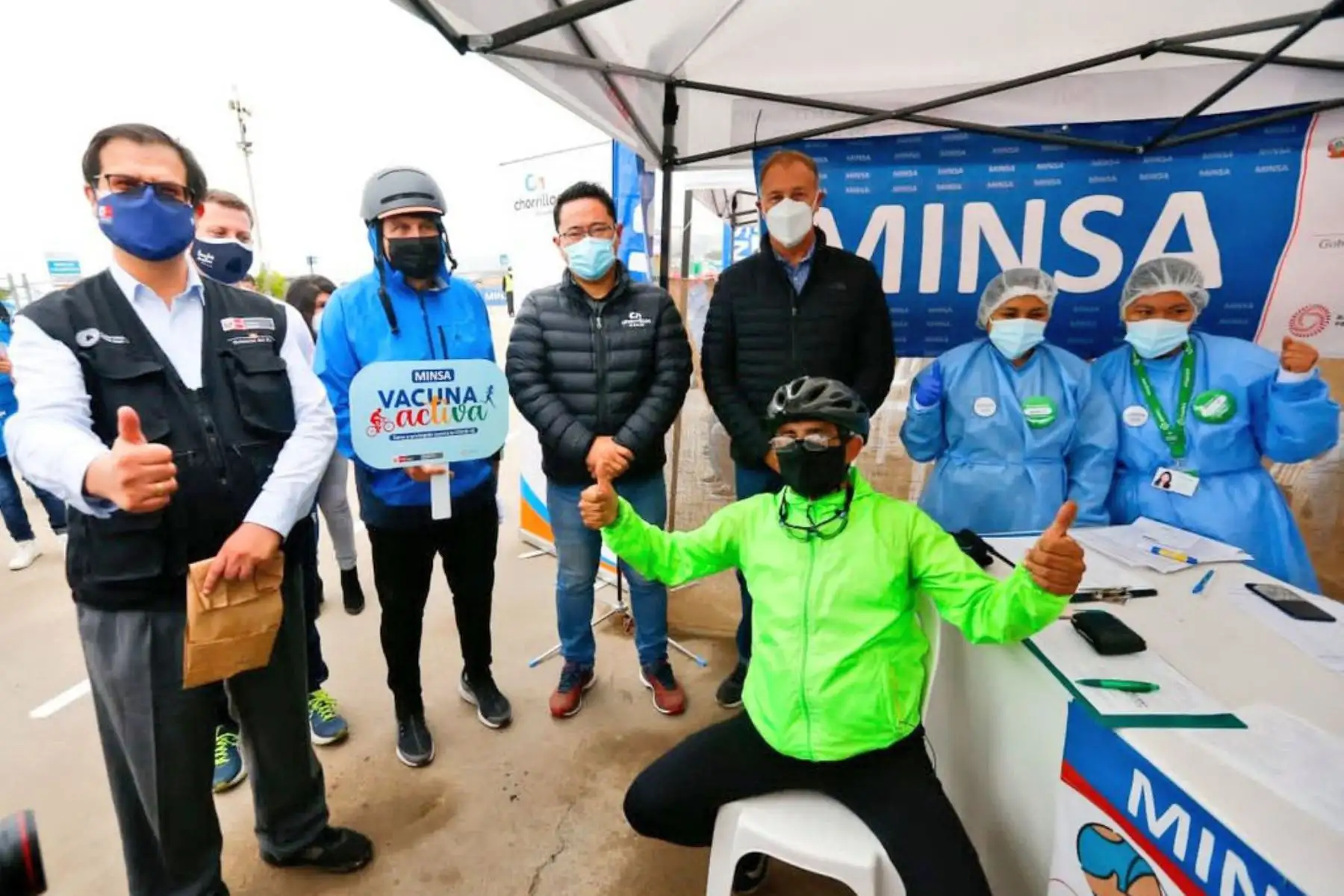 Viceministro de Salud Pública Gustavo Rosell supervisó Vacunación Activa en playa Agua Dulce de Chorrillos
Foto: Minsa