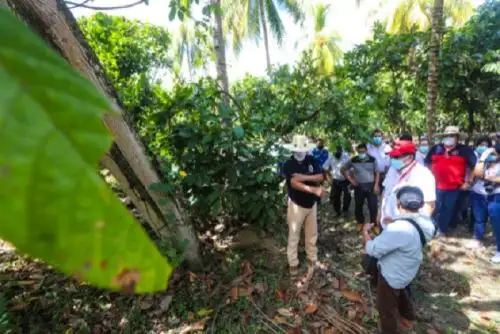 El ministro Federico Tenorio firmó un convenio por cual el Gobierno Regional de Cajamarca, destinará  un millón de soles a Agroideas para continuar financiando a los productores.