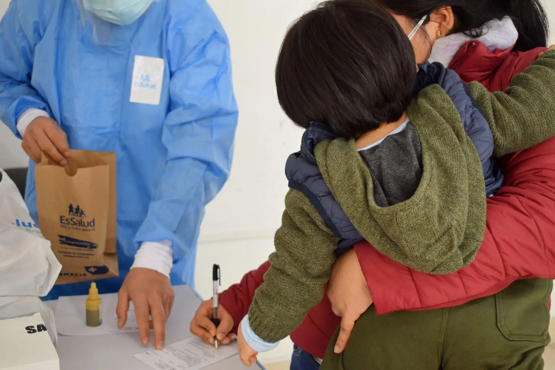 EsSalud reinició los servicios de atención primaria en el Policlínico San Luis en beneficio de las madres y niños de 0 a 5 años.
Foto: EsSalud