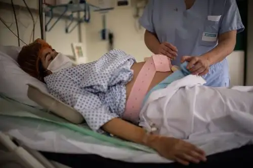 Varios países latinoamericanos integraron recientemente a las embarazadas a los grupos priorizados para la vacunación contra el coronavirus, incluido el Perú. Foto: AFP.