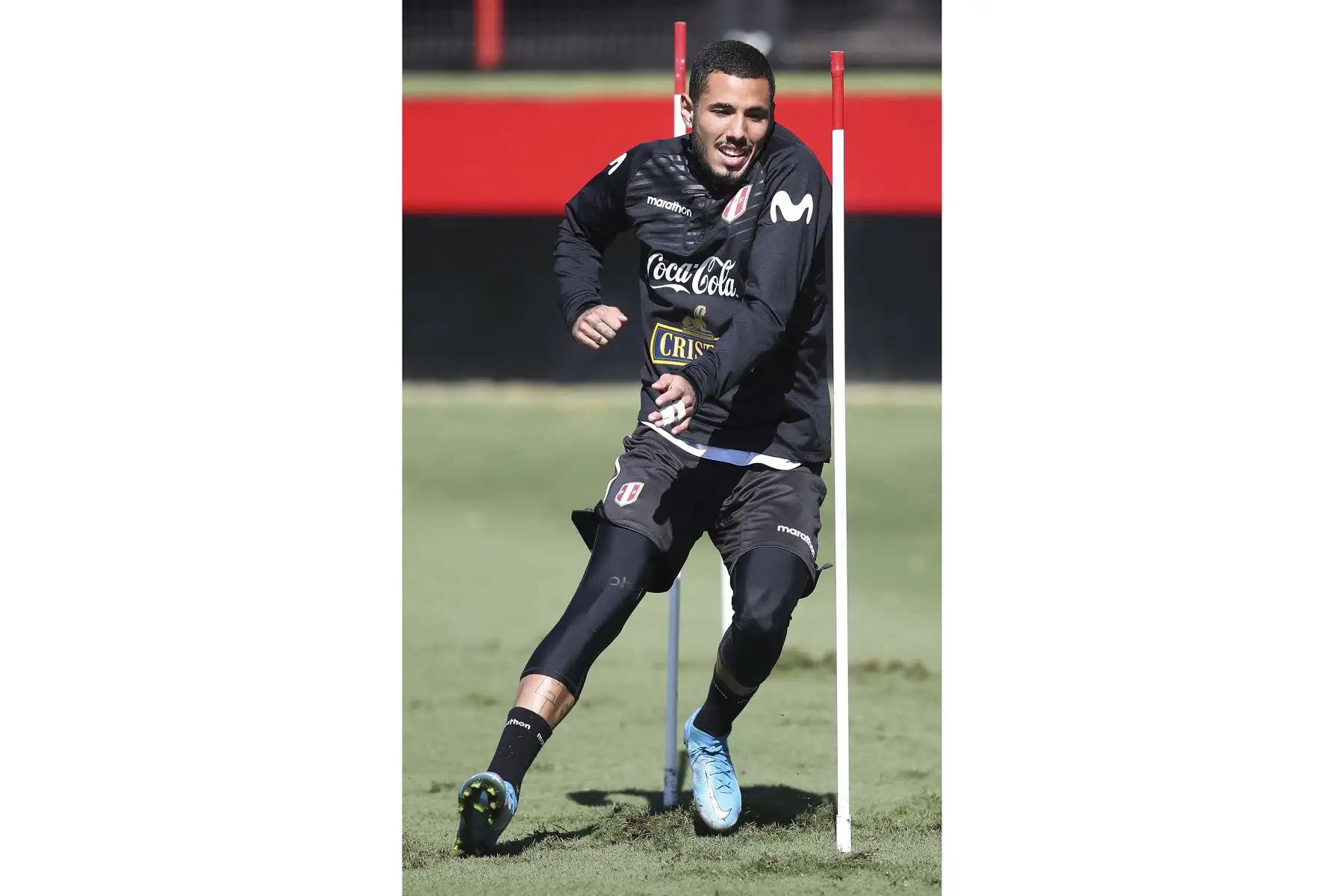 Sergio Peña de la Selección peruana trabajó por segundo día consecutivo para enfrentar este viernes a Paraguay por los cuartos de final de la Copa América. Foto: FPF