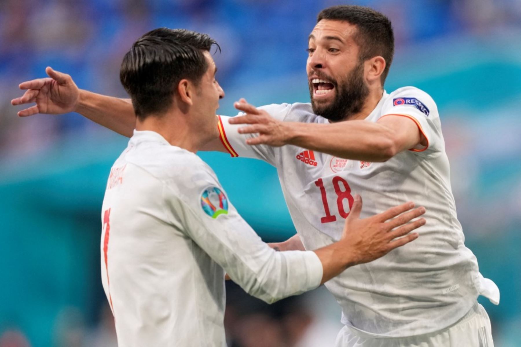 Jordi Alba convirtió el primer gol de España ante Suiza en partido que abre los cuartos de final de la Eurocopa 2020