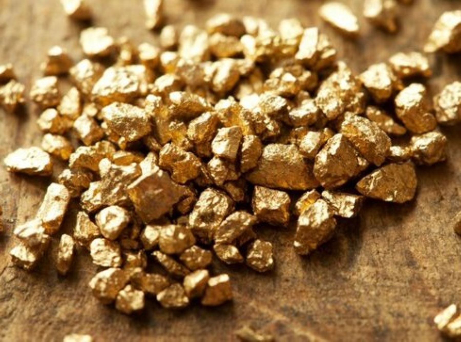 El Ministerio de Energía y Minas propuso un reglamento que regula el Registro de comercializadores y procesadores de oro y fija un plazo de 30 días hábiles para recibir aportes.