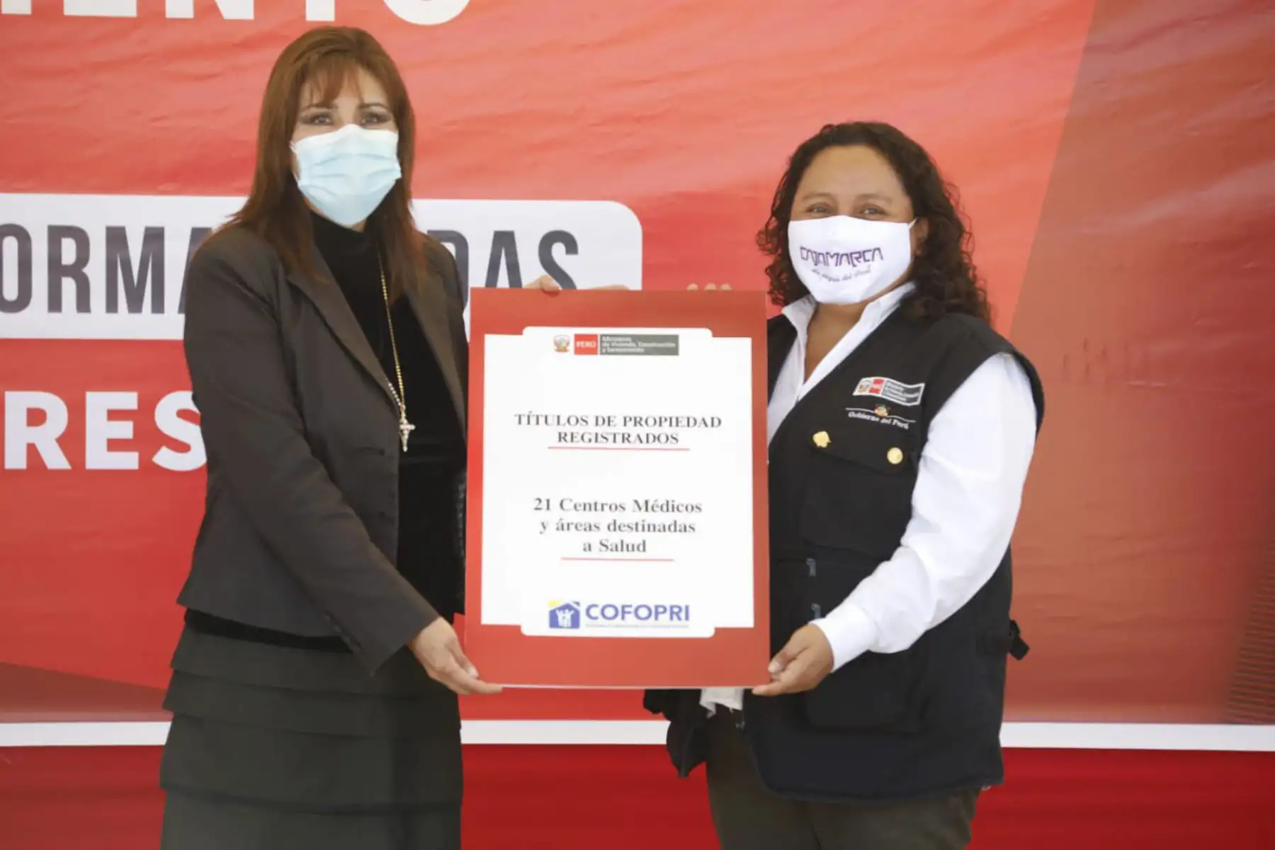 Ministra de Vivienda, Solangel Fernández entrega entrega 4488 títulos de propiedad a través de COFOPRI en Cajamarca.
Foto :Ministerio de Vivienda