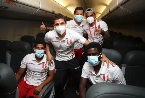 La selección peruana ya se encuentra en Río de Janeiro para enfrentar mañana a Brasil