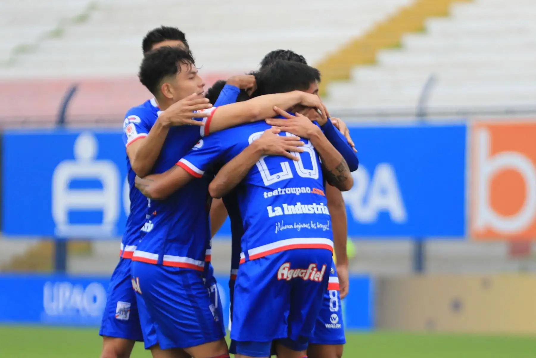 David Dioses de Carlos A. Mannucci celebra su gol  ante el Atlético Grau por la semifinal de la Copa Bicentenario, en el estadio Iván Elías Moreno . 
Foto: @LigaFutProf