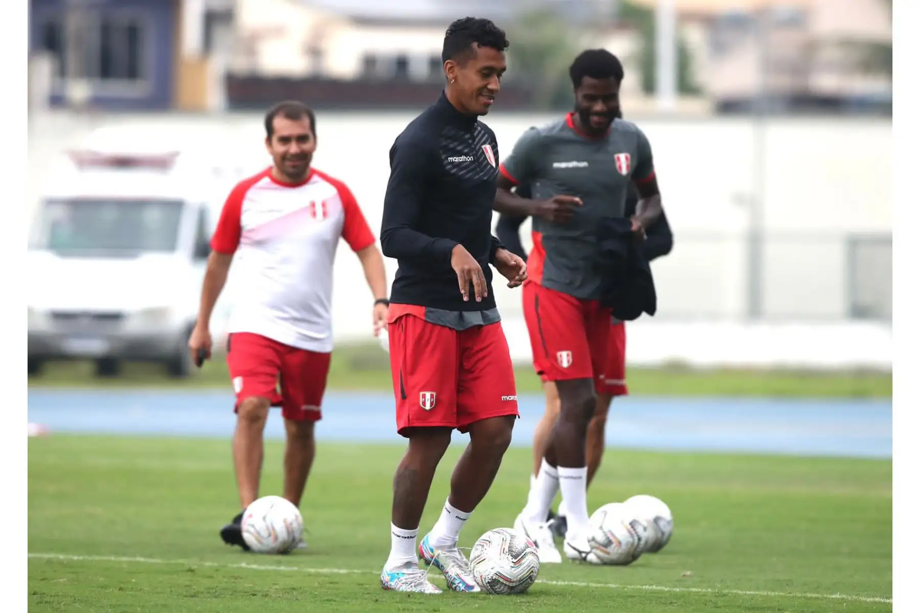 Selección Peruana  entrena en Río de Janeiro y quedó lista para enfrentar a la Selección de Brasil  por las semifinales en la Copa América 2021.
En la imagen Renato Tapia.
Foto: Selección Peruana
