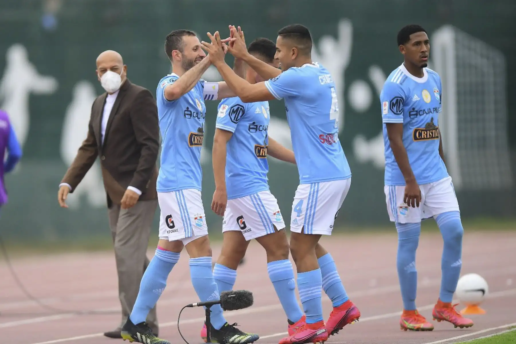 Sporting Cristal ganó 2 a 0 a Unión Comercio clasificando a la final de la Copa Bicentenario. Foto: Liga 1