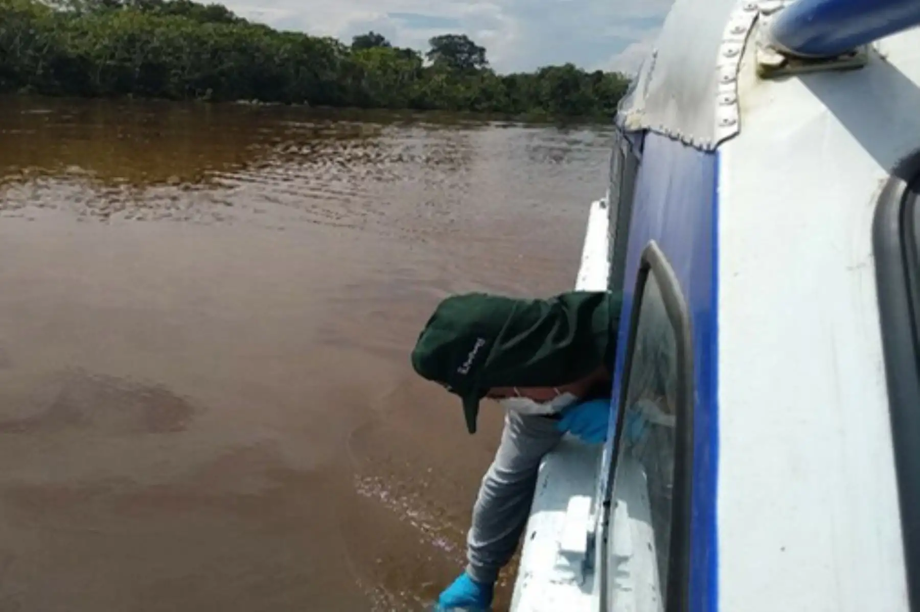 El monitoreo en el río Potro está a cargo de Administración Local de Agua (ALA) Alto Amazonas. Foto: ANDINA/ANA