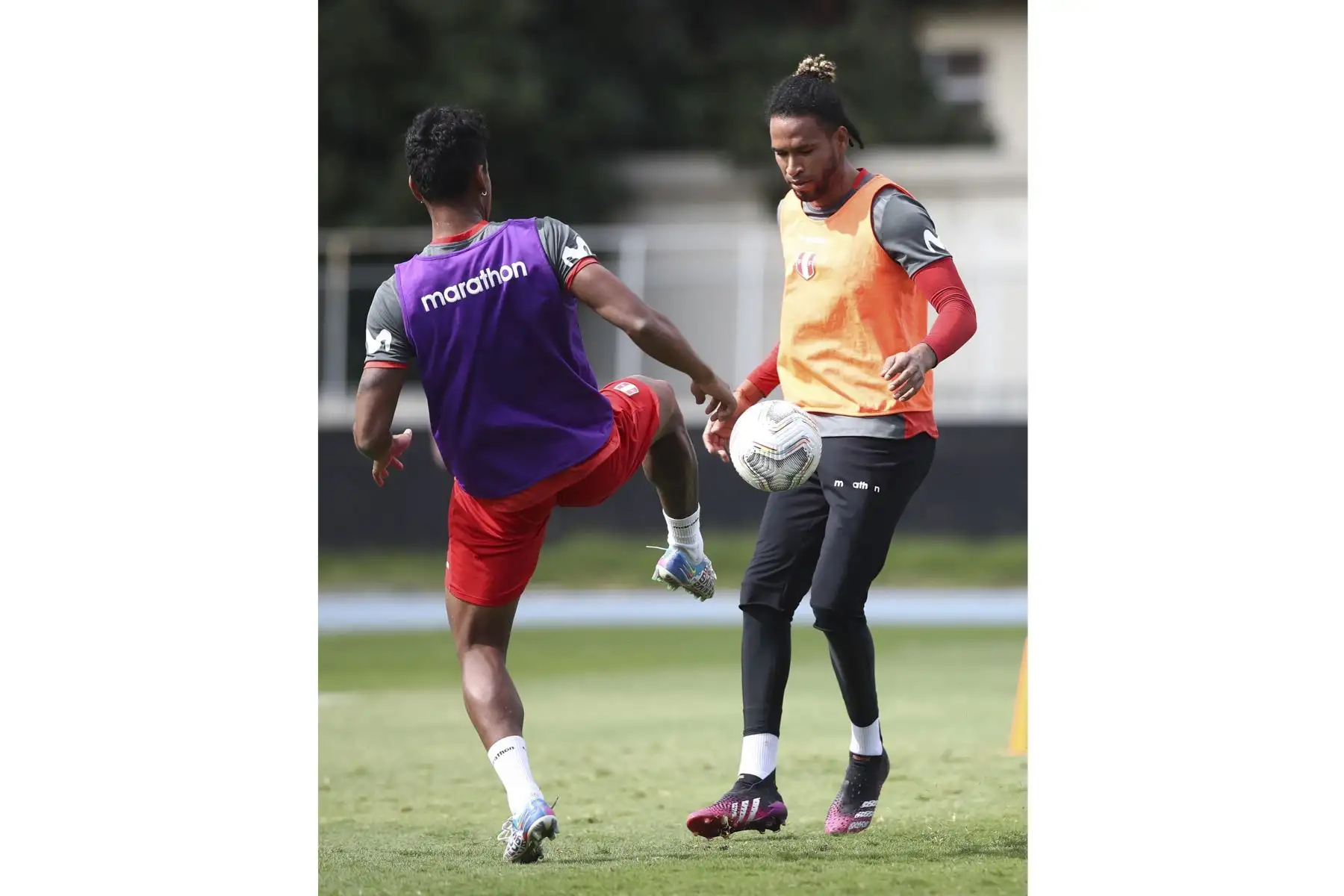 Pedro Gallese de la Selección peruana entrenó previo a su viaje a Brasilia para enfrentar a Colombia por el tercer lugar de la Copa América 2021. Foto: FPF