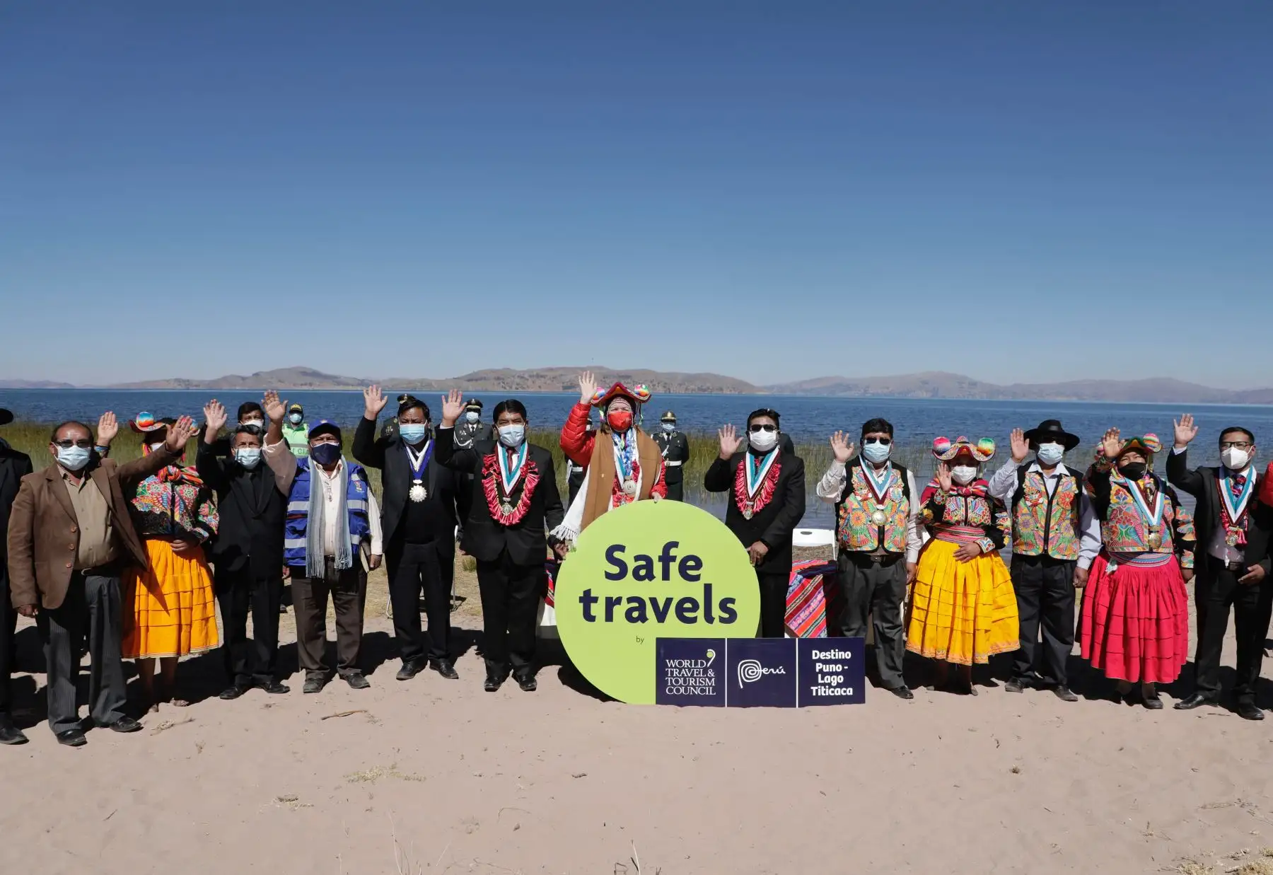 El Ministerio de Comercio Exterior y Turismo  entregó el sello internacional Safe Travels al destino Puno-Lago Titicaca. De esta manera, esta importante zona al sur del Perú se prepara para recibir a los visitantes nacionales y extranjeros.
Foto: Mincetur