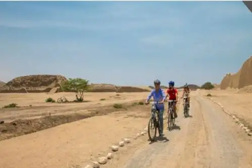 Hace unos meses, agentes de la Policía de Turismo, con apoyo de personal del Proyecto Especial Complejo Arqueológico Chan Chan, intervinieron a ocho ciclistas que se desplazaban por tres sectores de la zona intangible del patrimonio mundial.