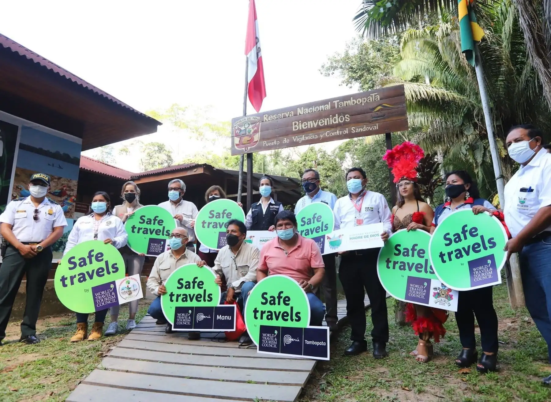 El Parque Nacional del Manu y la Reserva Nacional Tambopata, en Madre de Dios, recibieron el sello Safe Travels que los reconoce como destinos turísticos seguros ante la covid-19.