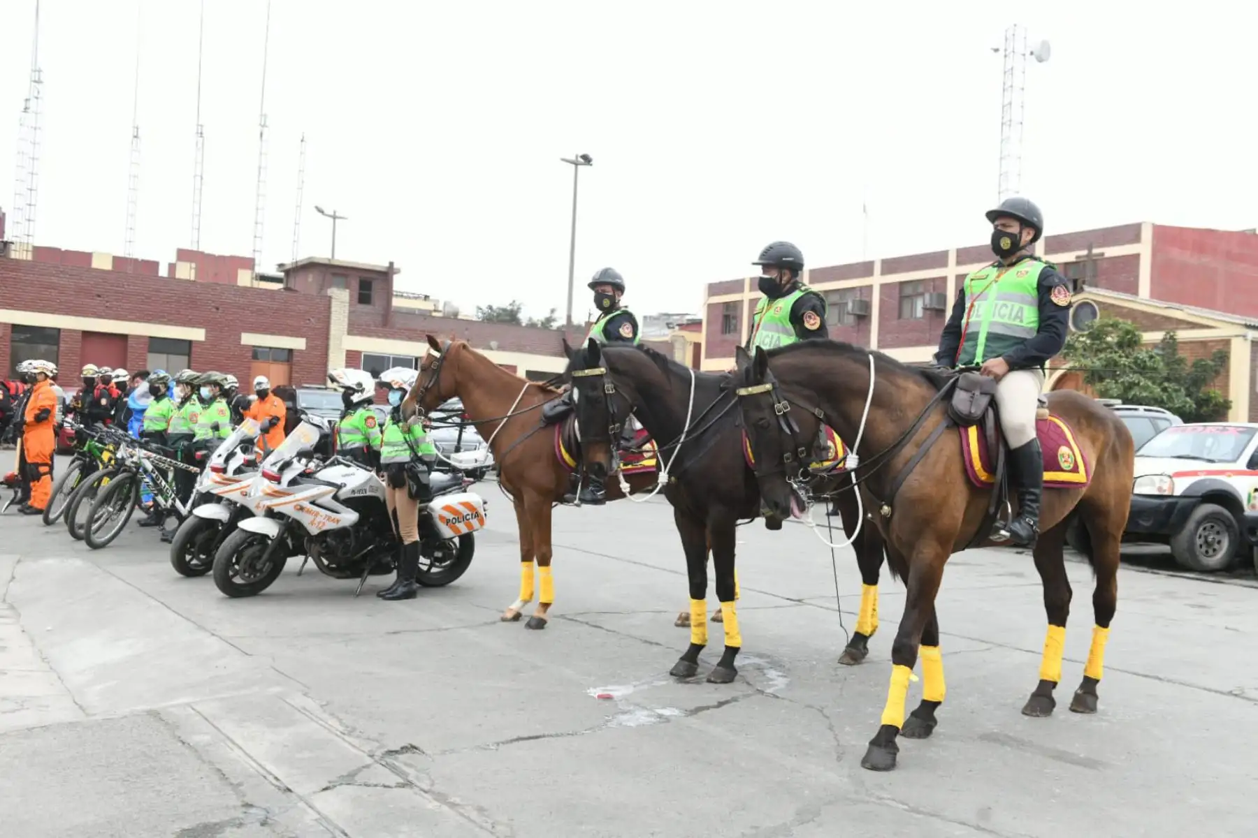 El ministro del Interior,  José Elice y el comandante general de la Policia Nacional, César Cervantes, presentan el plan de operaciones que se ejecutará antes, durante y después de las Fiestas Patrias por el Bicentenario en todo el territorio nacional.
Foto: Mininter