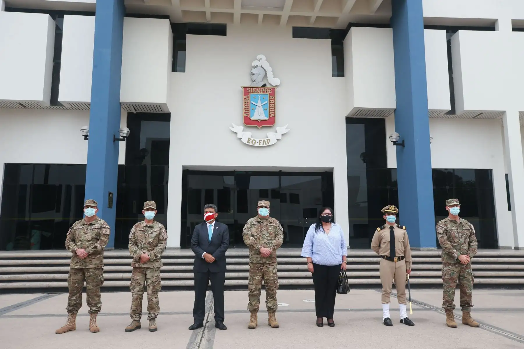 La ministra de Defensa, Nuria Esparch, visita las escuelas de la FAP con el objetivo de inspeccionar y verificar el trabajo que realizan nuestros efectivos de las FFAA que contribuyen y garantizan la soberanía e integridad territorial del país. 
Foto: ANDINA/Mindef