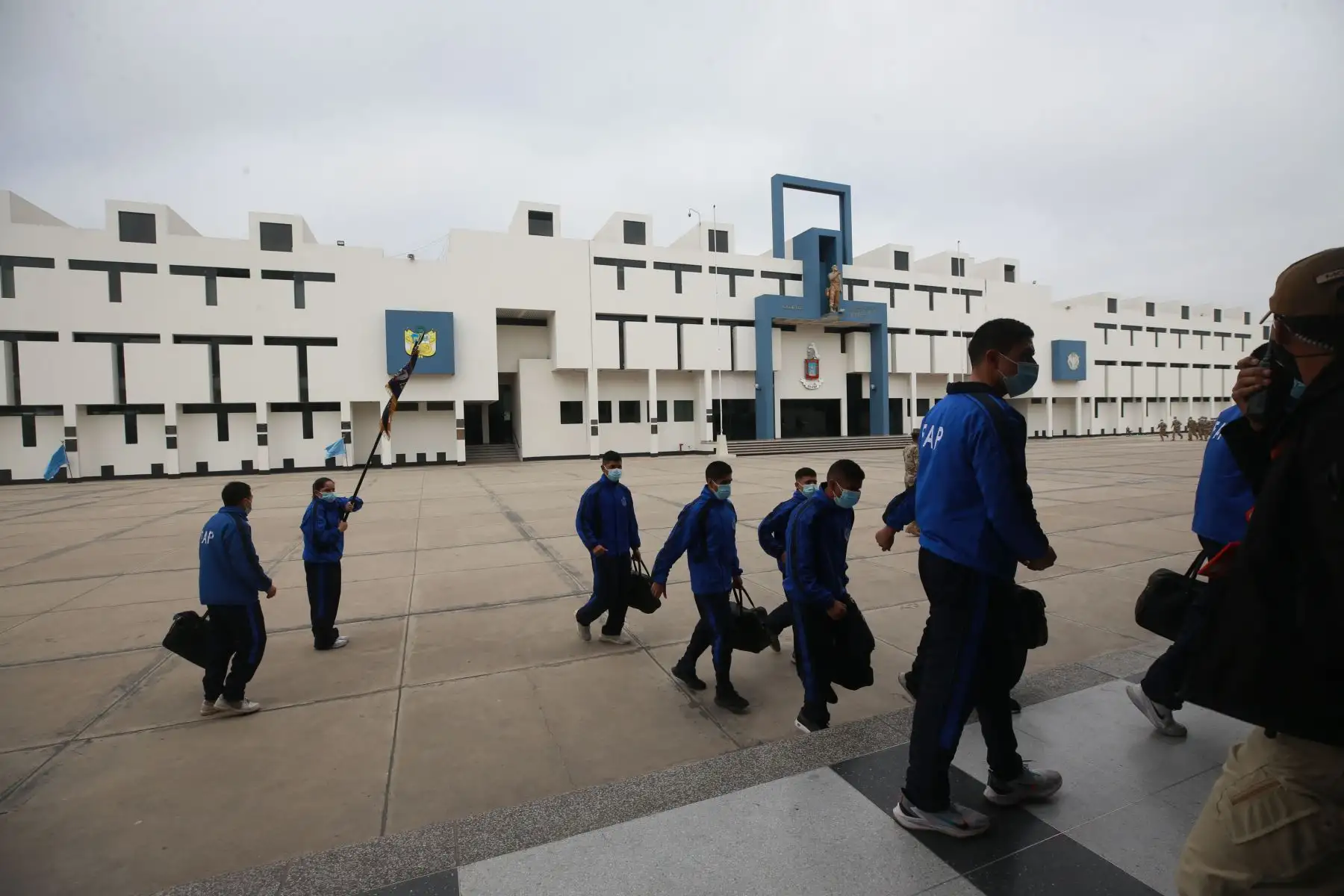 La ministra de Defensa, Nuria Esparch, visita las escuelas de la FAP con el objetivo de inspeccionar y verificar el trabajo que realizan nuestros efectivos de las FFAA que contribuyen y garantizan la soberanía e integridad territorial del país. 
Foto: ANDINA/Mindef