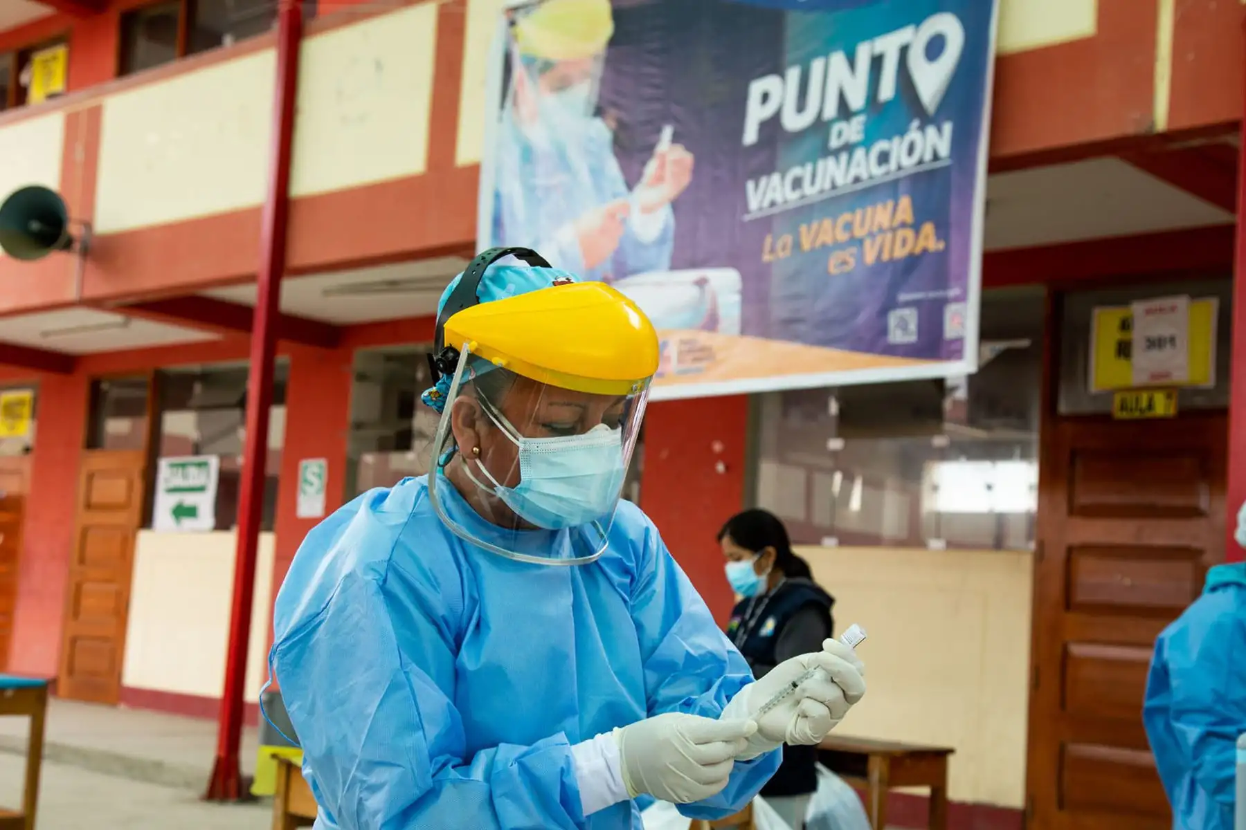 Ministerio de Salud envía un nuevo lote de 40 mil 980 dosis de vacunas Pfizer contra el covid-19 a la región Áncash.
Foto: Cortesía Gonzalo Horna