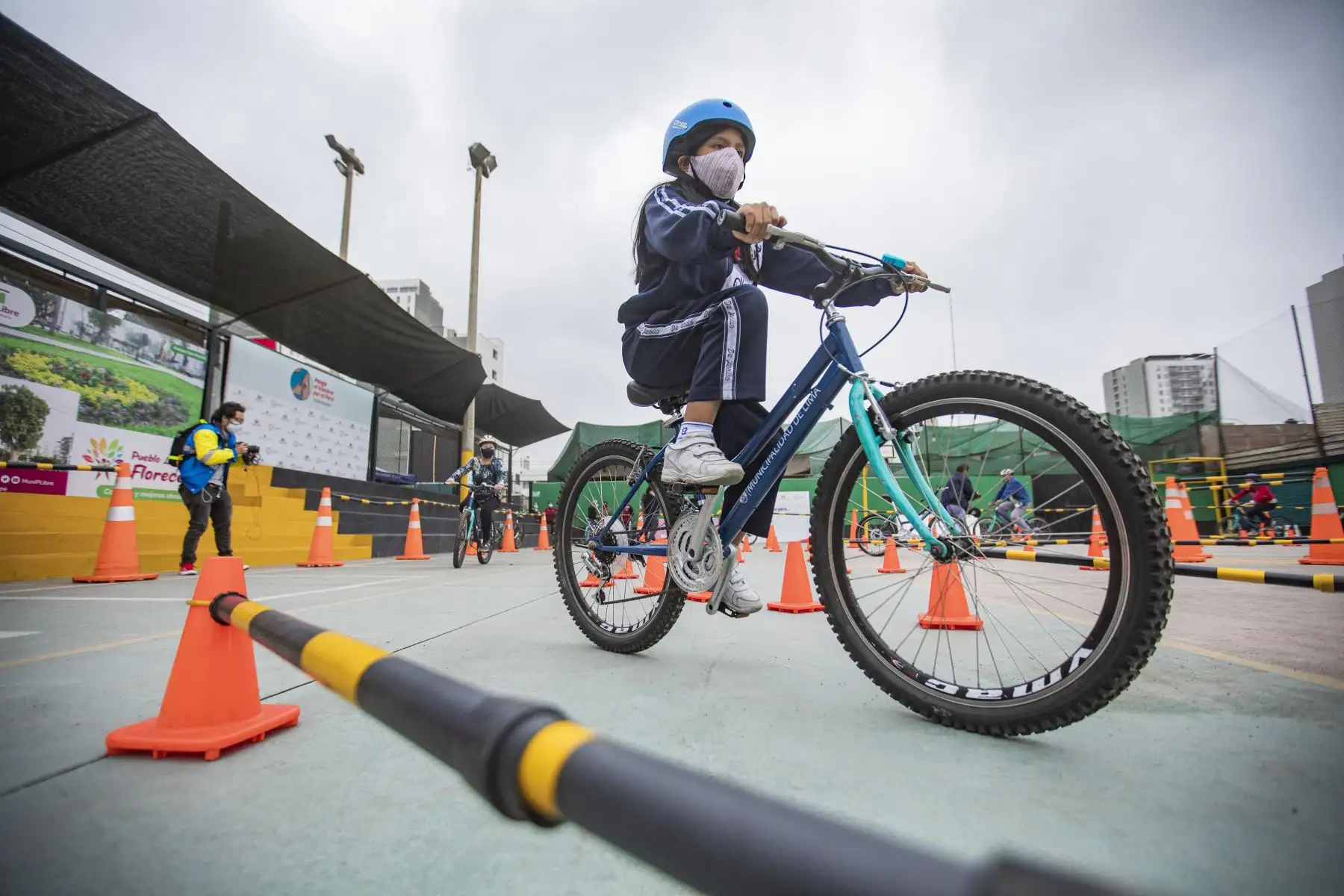 Municipalidad de Lima promueve la Escuela Metropolitana de Ciclismo " Torre Tagle " en el distrito de  Pueblo Libre.
Foto: MML