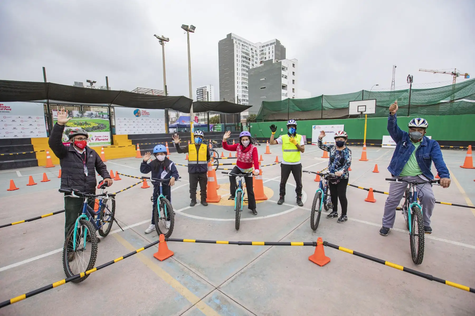 Municipalidad de Lima promueve la Escuela Metropolitana de Ciclismo " Torre Tagle " en el distrito de  Pueblo Libre.
Foto: MML