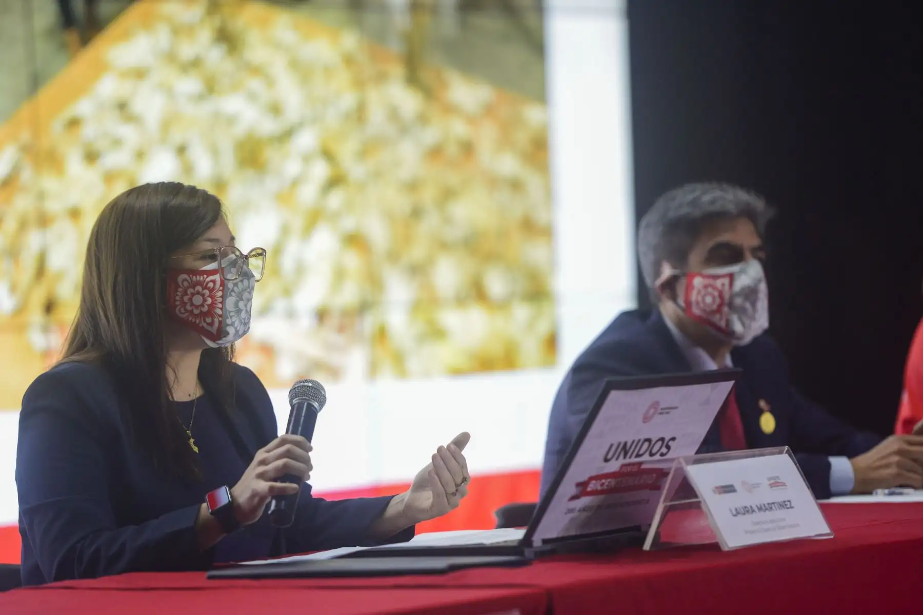Campaña cuenta con una canción oficial y convoca a la ciudadanía a sumar esfuerzos y hacer un compromiso para construir un Perú mejor. Artistas nacionales darán vida a las ceremonias en cada región este 27 de julio. Programa especial será transmitido por TV Perú. Foto: ANDINA/Bicentenario Campaña cuenta con una canción oficial y convoca a la ciudadanía a sumar esfuerzos y hacer un compromiso para construir un Perú mejor. Artistas nacionales darán vida a las ceremonias en cada región este 27 de julio. Programa especial será transmitido por TV Perú. Foto: ANDINA/Bicentenario