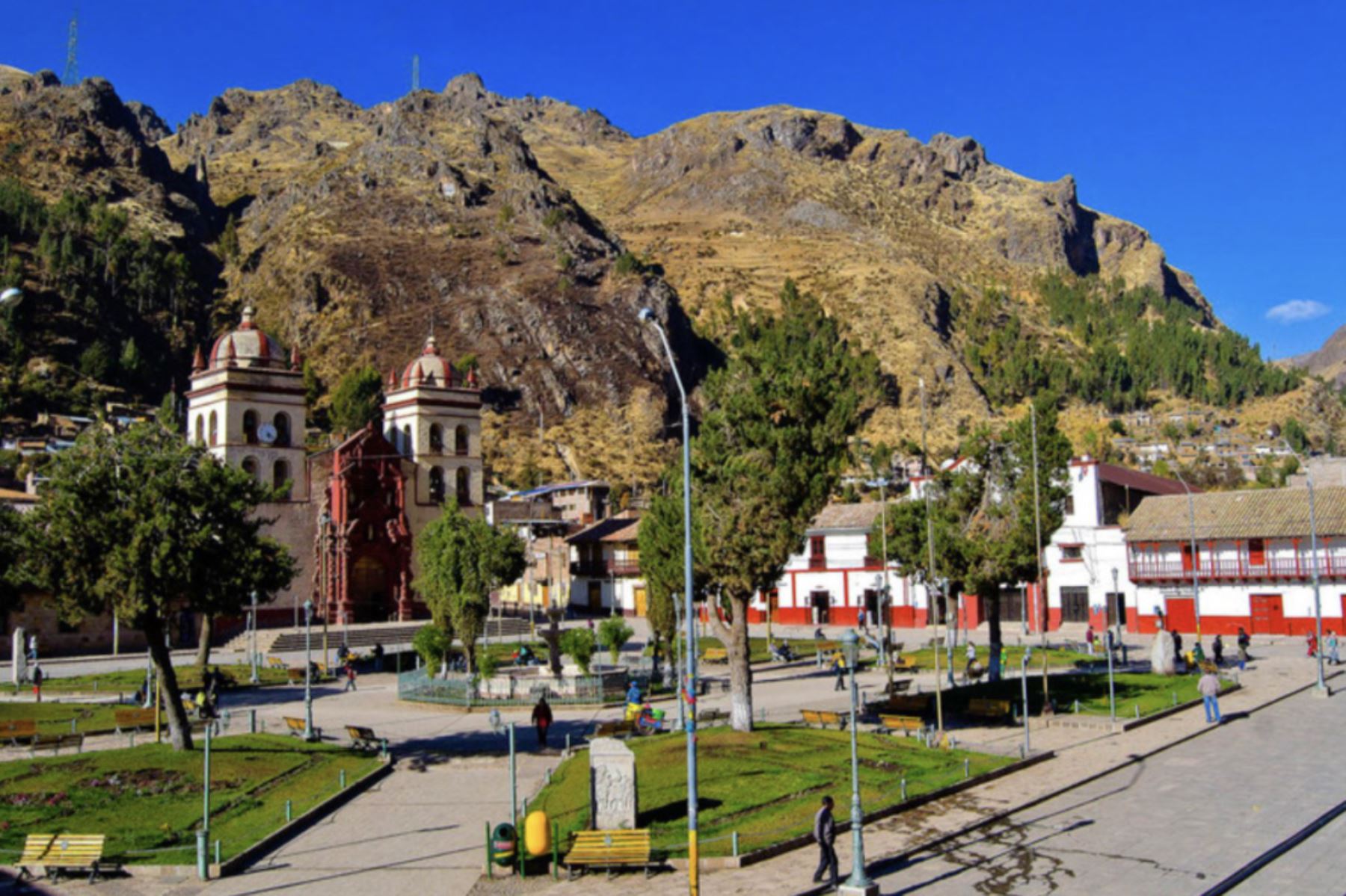La ceremonia de entrega del "Safe Travels” por parte del Ministerio de Comercio Exterior y Turismo (Mincetur) se realizará mañana sábado al mediodía, en la plaza principal de la ciudad de Huancavelica.