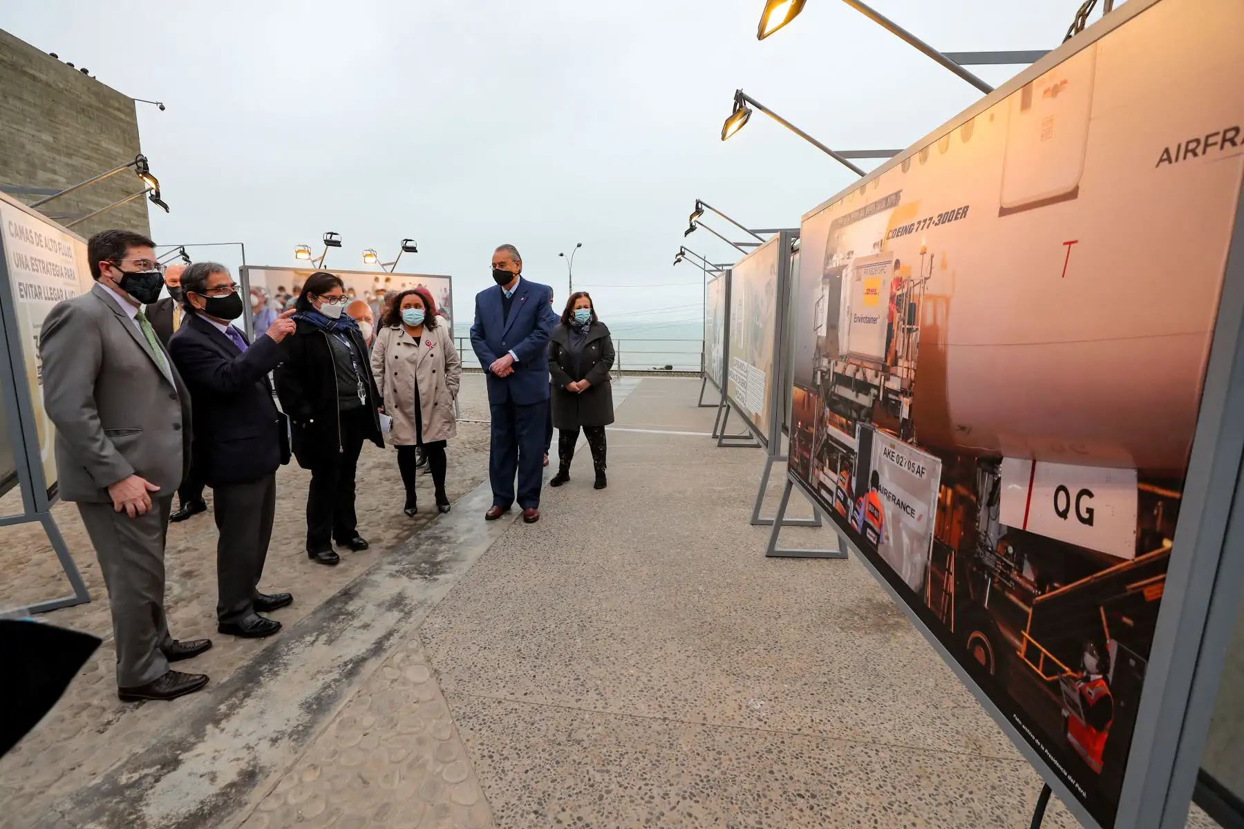Presidenta del Consejo de Ministros , Violeta Bermúdez y ministros de Estado participan en  muestra fotográfica organizada por la PCM que abarca pilares de prevención, atención y vacunación en lucha contra el covid-19. 
Foto: PCM