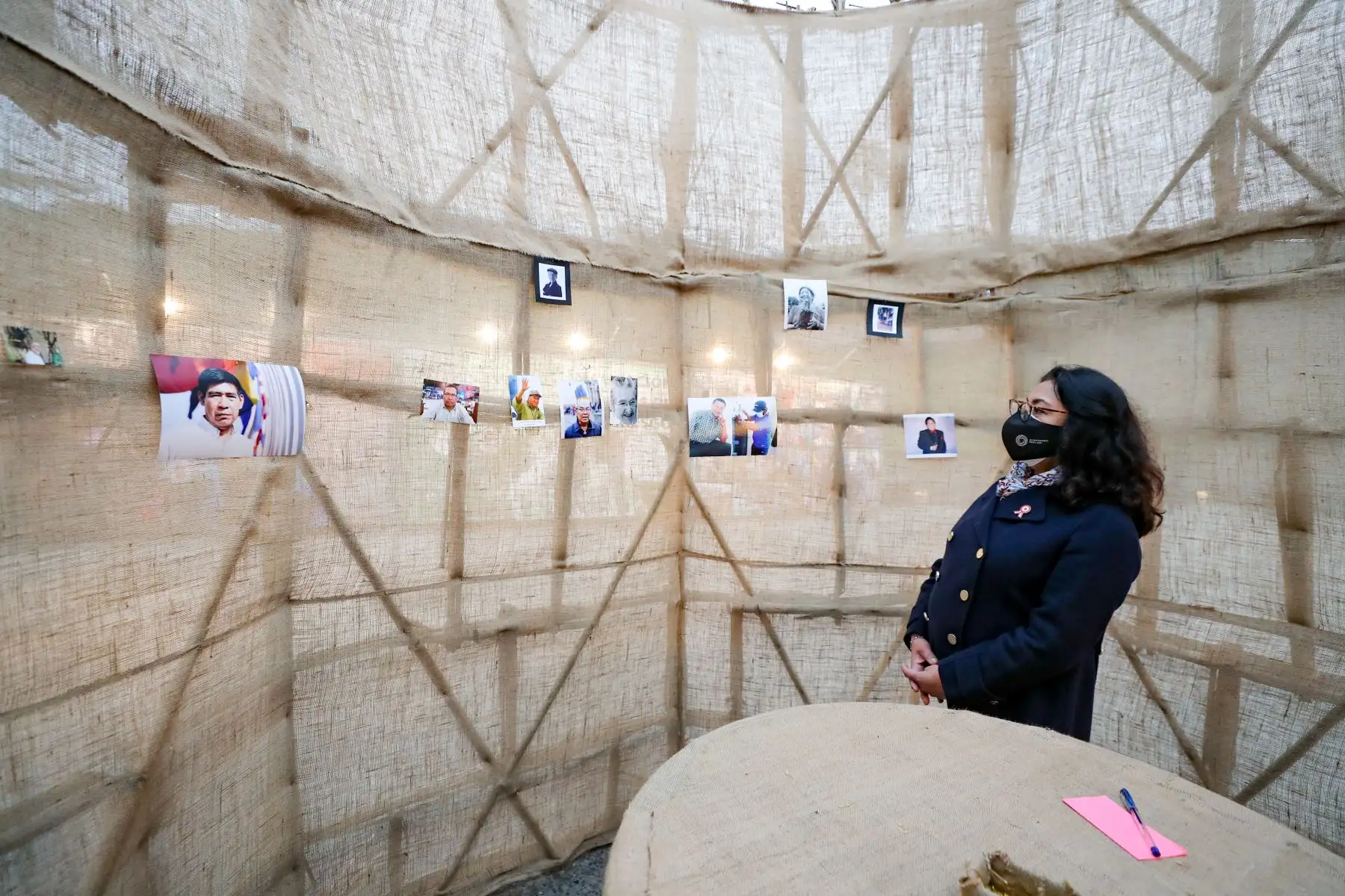 Presidenta del Consejo de Ministros , Violeta Bermúdez y ministros de Estado participan en  muestra fotográfica organizada por la PCM que abarca pilares de prevención, atención y vacunación en lucha contra el covid-19. 
Foto: PCM