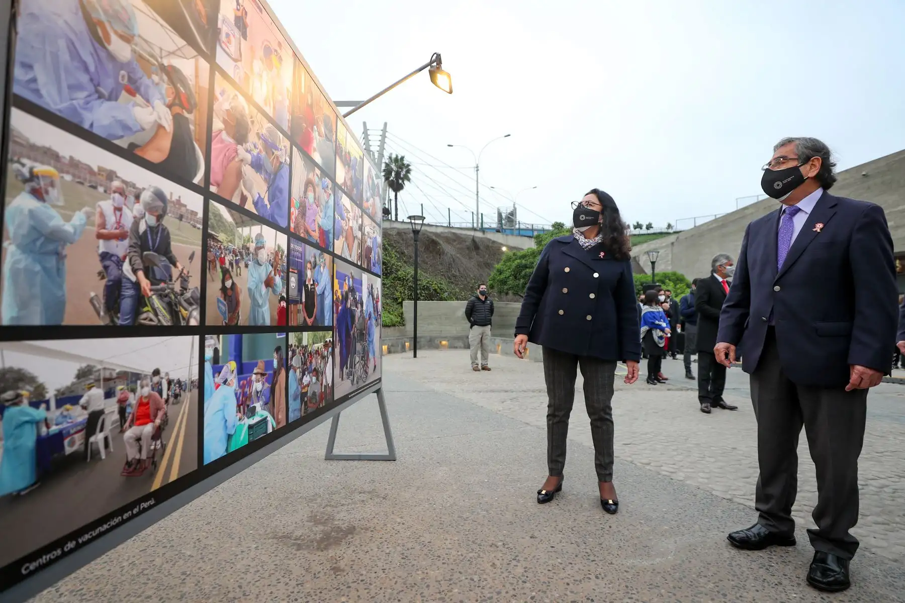 Presidenta del Consejo de Ministros , Violeta Bermúdez y ministros de Estado participan en  muestra fotográfica organizada por la PCM que abarca pilares de prevención, atención y vacunación en lucha contra el covid-19. 
Foto: PCM