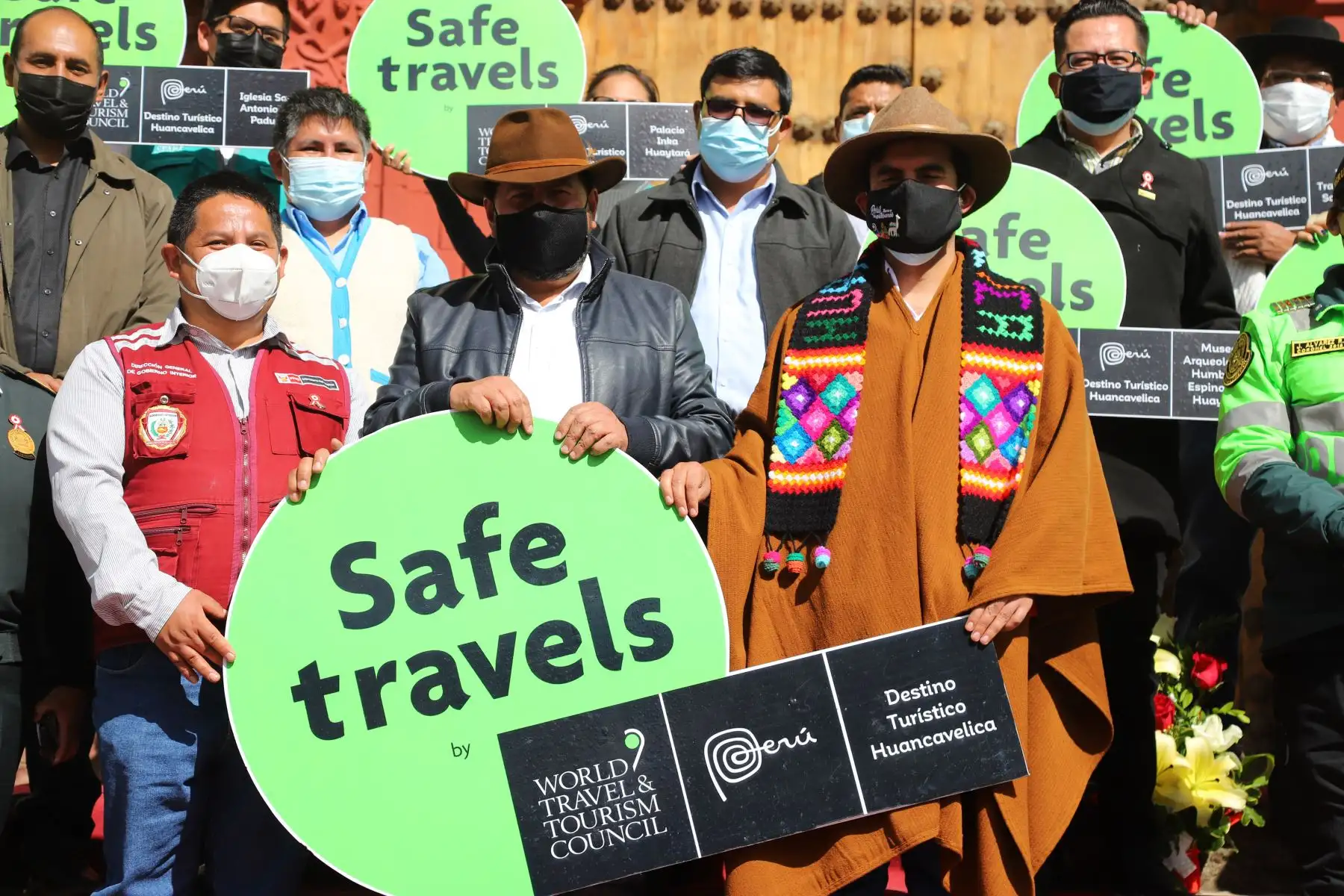 El Ministerio de Comercio Exterior y Turismo (Mincetur) entregó hoy el sello internacional “Safe Travels” al destino turístico Huancavelica, con lo cual se garantiza el cumplimiento de las medidas de bioseguridad y, por lo tanto, lo califica como apto para recibir a los turistas. Foto: ANDINA/Mincetur