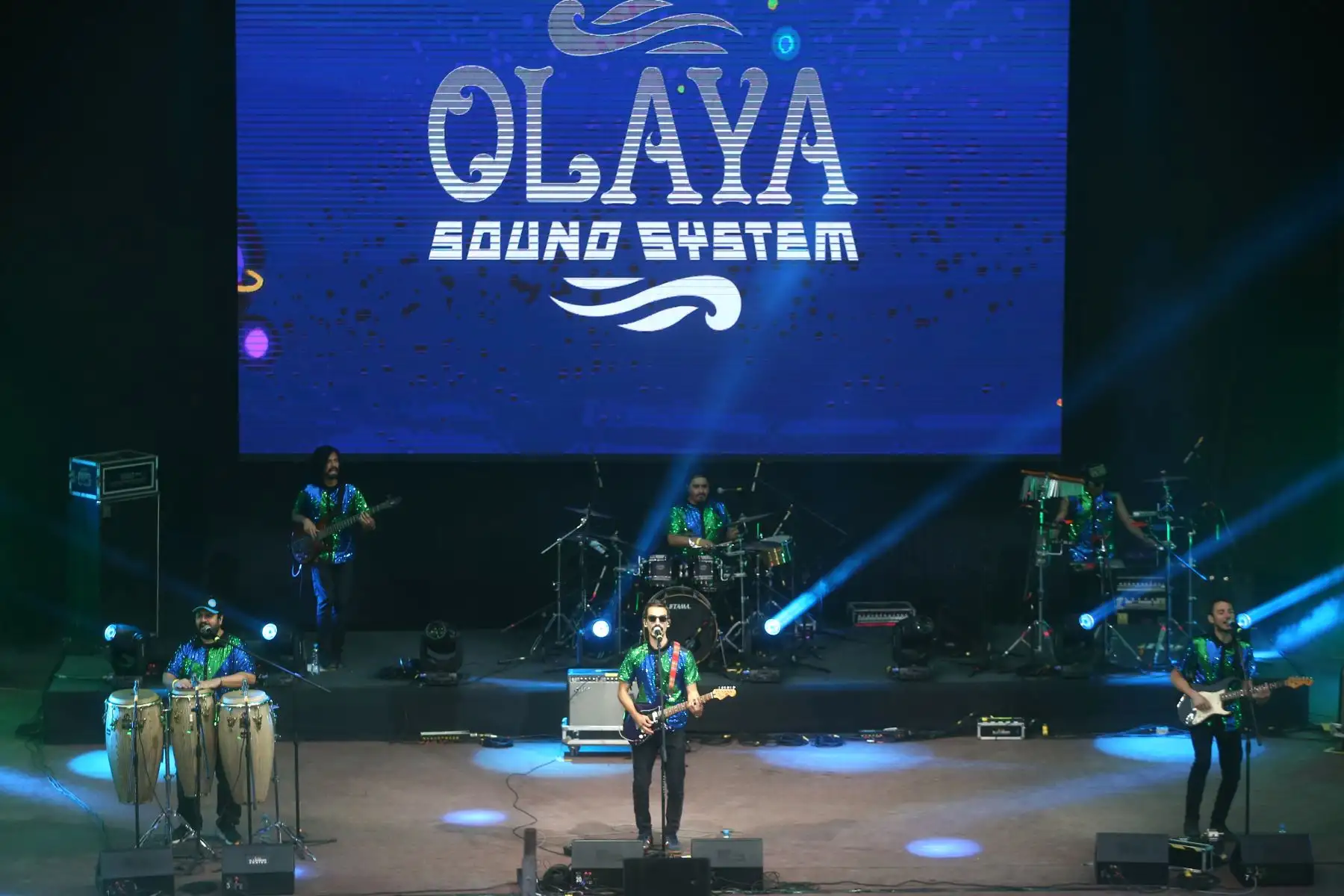 Ministros de Cultura, Ministerio de Salud y la representante de la Municipalidad de Lima se hicieron presentes en el escenario del primer concierto presencial de Olaya Sound System “Por la reactivación de la música” en el Parque de la Exposición, evento que congrega a diversos artistas de la música nacional. 
Foto: ANDINA/Vidal Tarqui