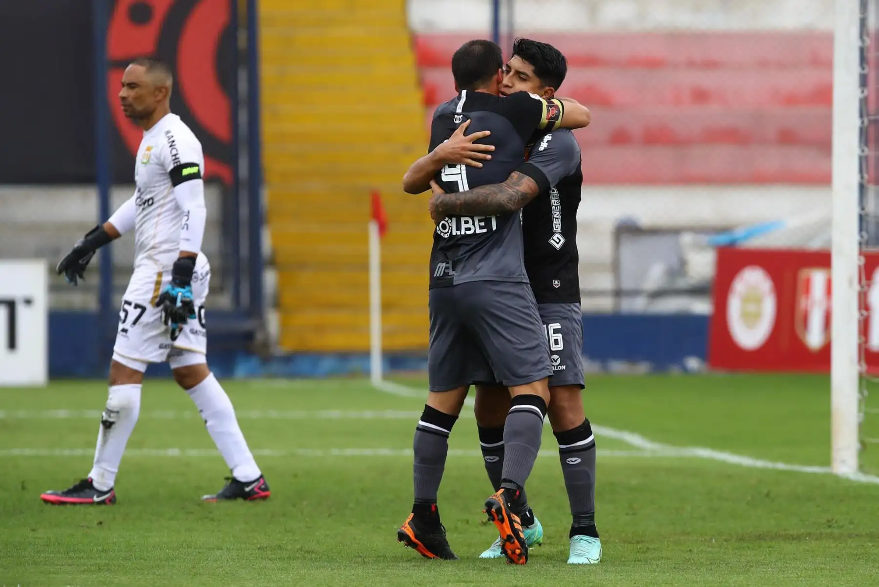 El jugador de FBC Melgar , Luis Iberico celebra su gol ante Sport Huancayo, en partido de  la Fase 2 de la Liga1 Betsson  en el Estadio Iván Elías Moreno
Foto: Liga 1